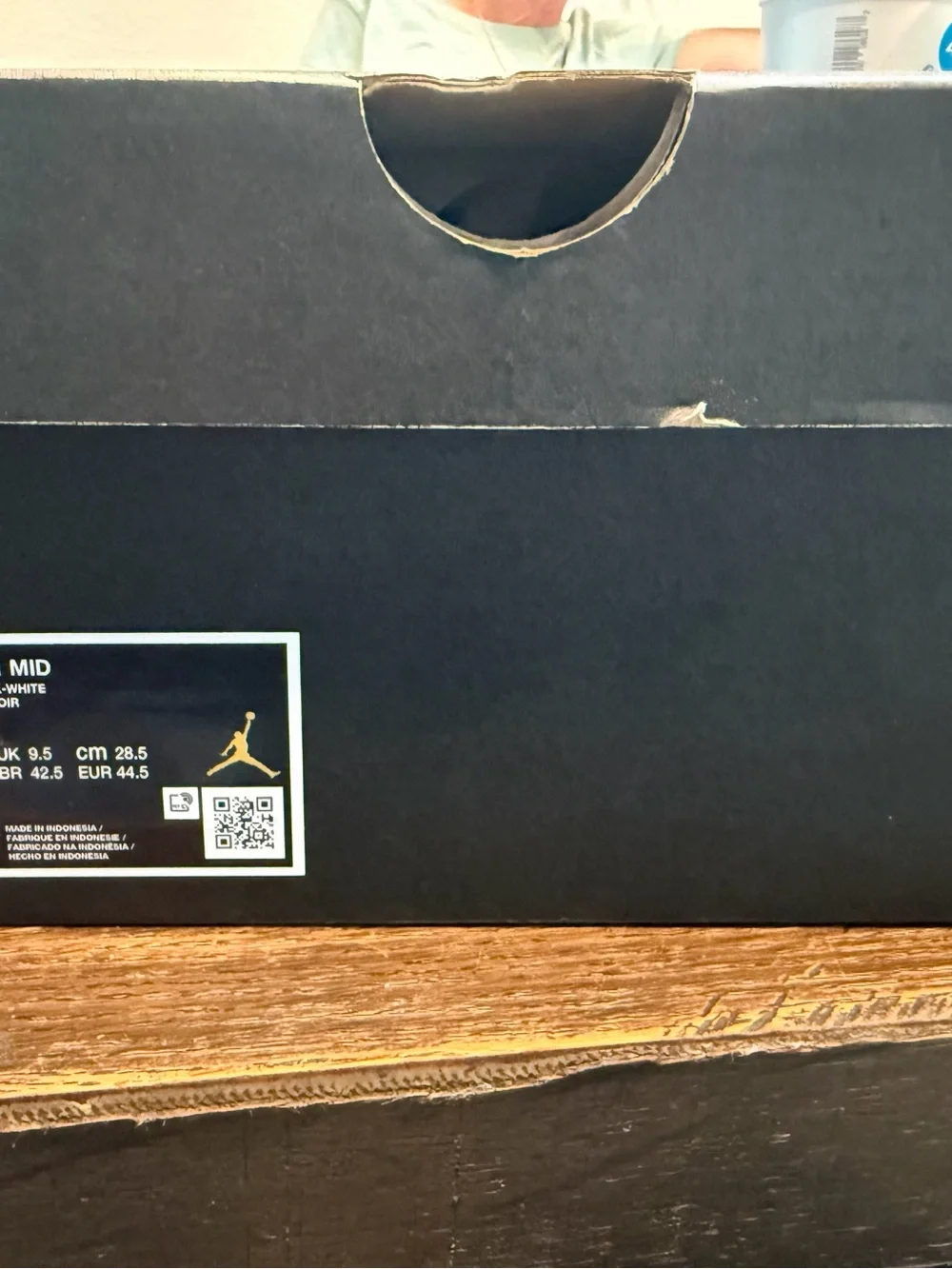 Nike Air Jordan 1 Mid Yellow Ochre Black White Men’s Size 10.5